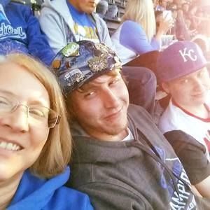 Meet your Posher, Robin